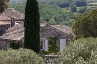 La vue - les fenêtres des chambres jaune et verte